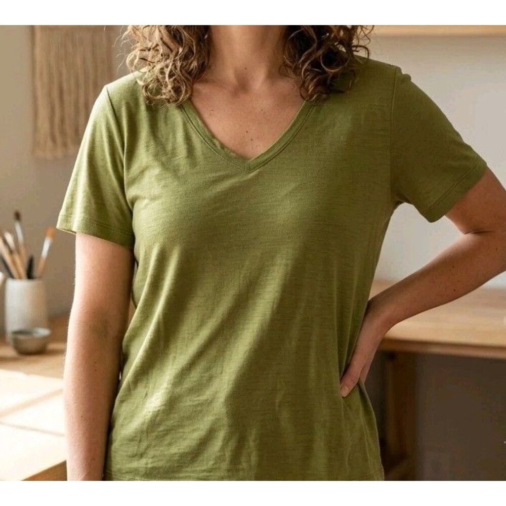 Wool& Wooland Women's Green Merino Wool V-Neck Short Sleeve Tee Top Shirt 1X